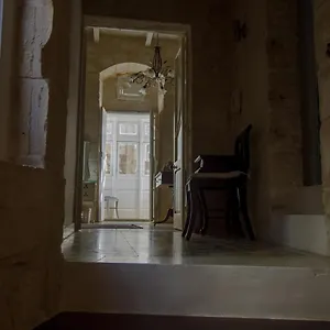 Town House Steeped In History Holiday home